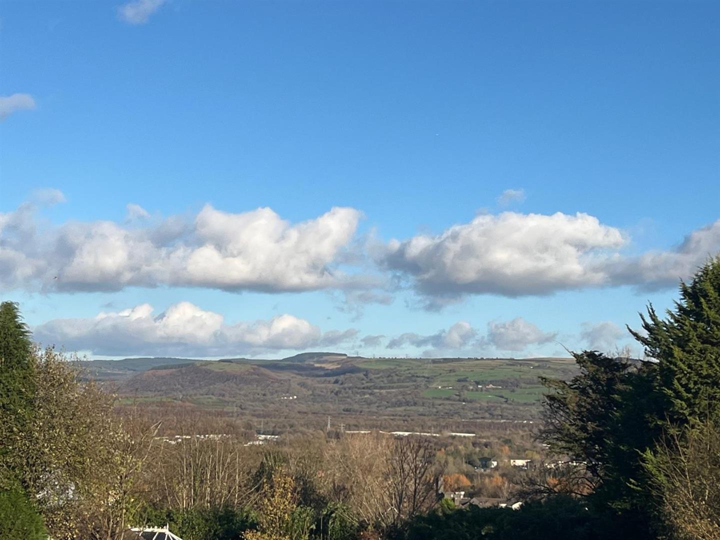 Vicarage Road, Morriston, Swansea, SA6 6DH